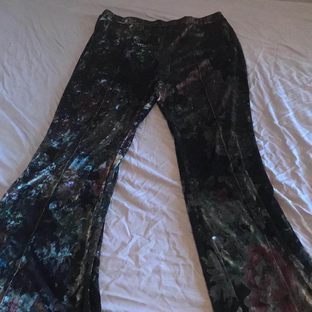 Jennine velvet floral pants- grey